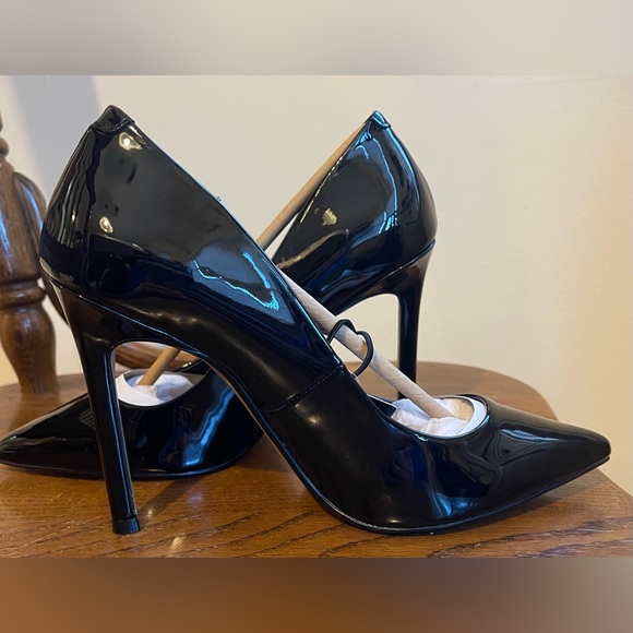 Express Heels - Picture 4 of 8